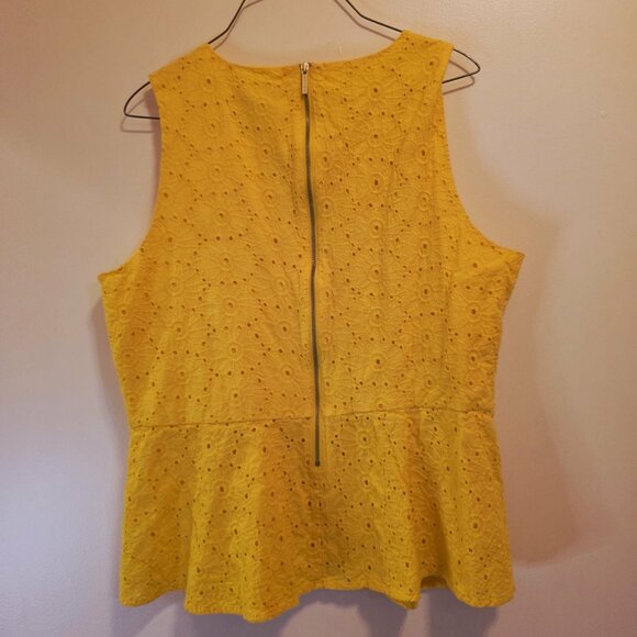Michael Kors Yellow Eyelet Peplum Top XL - Picture 3 of 5